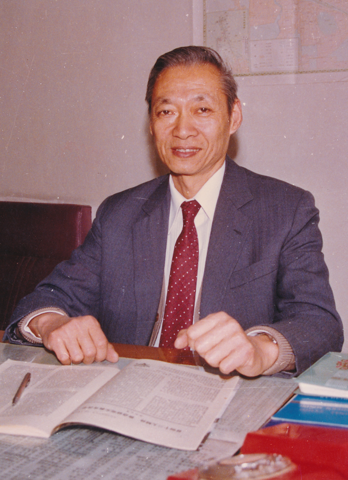 期期必中三肖